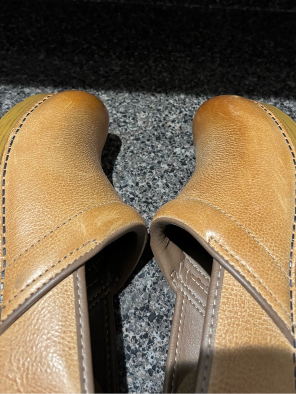 ▪️Dansko Honey Distressed Professional Clogs 38 Wide - Picture 12 of 14